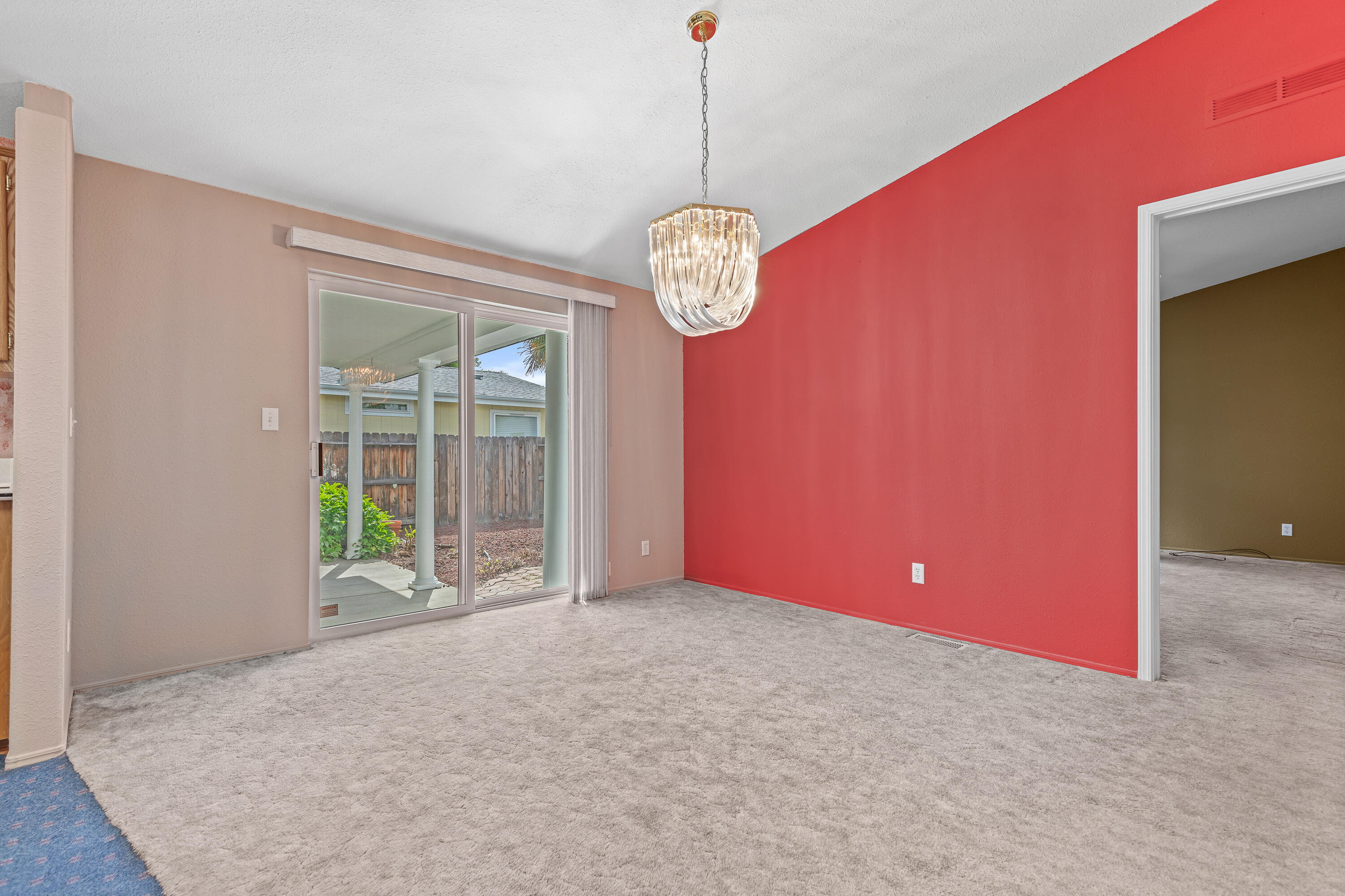 555 Freeman Road, Unit 245 Central Point, OR 97502 - Photo 10 of 30 9R9A5143