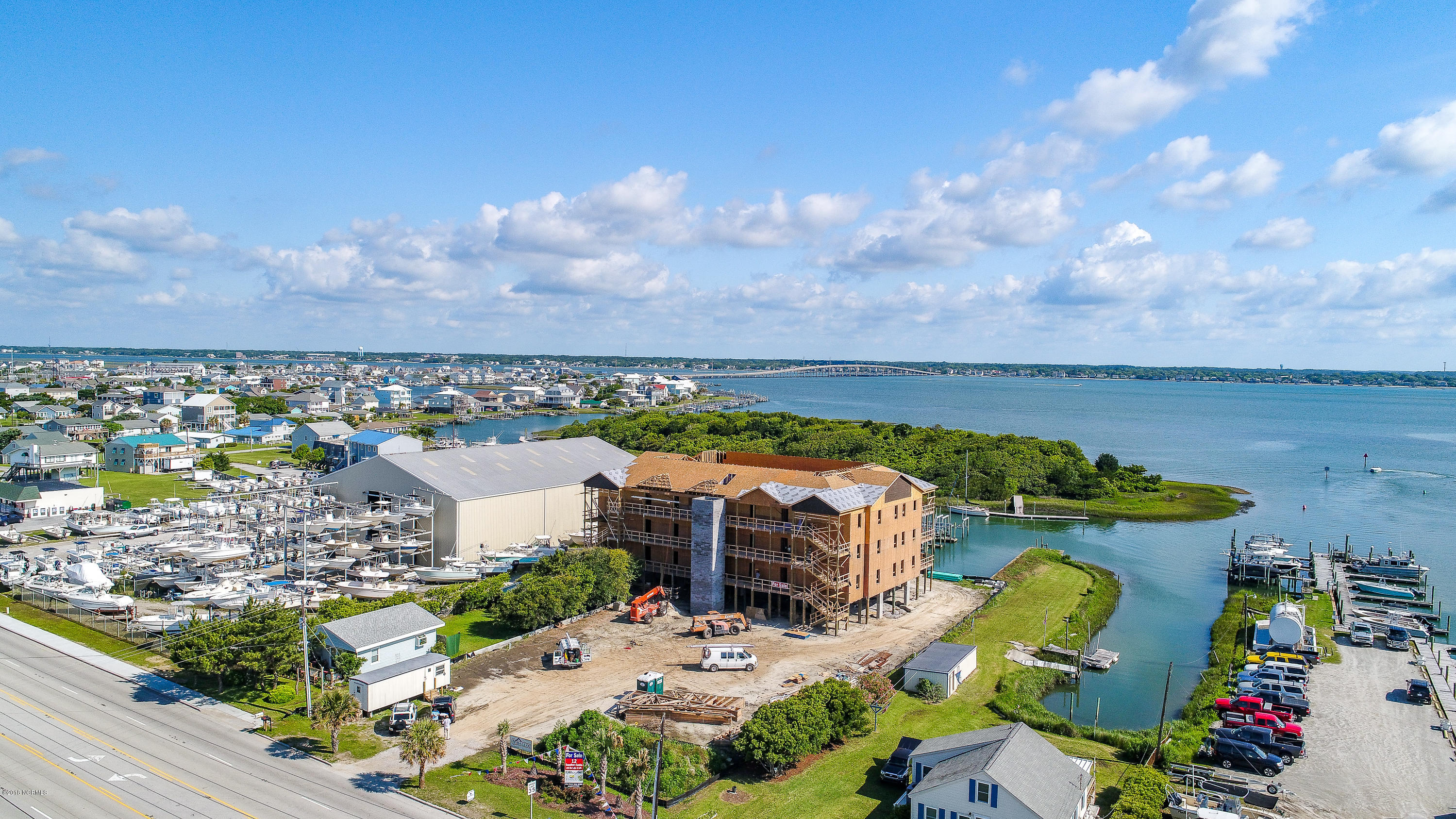431 East Fort Macon Road, Unit 3 Atlantic Beach, NC 28512 - Photo 8 of 17 Chill Photo_-7