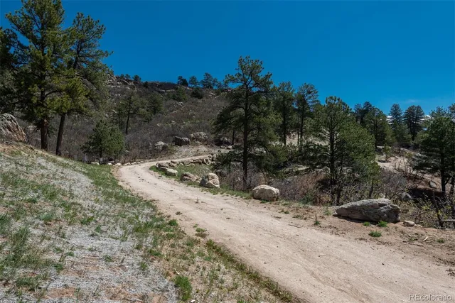 $2,700,000 | 910 Equinox Drive, Castle Rock, CO 80108