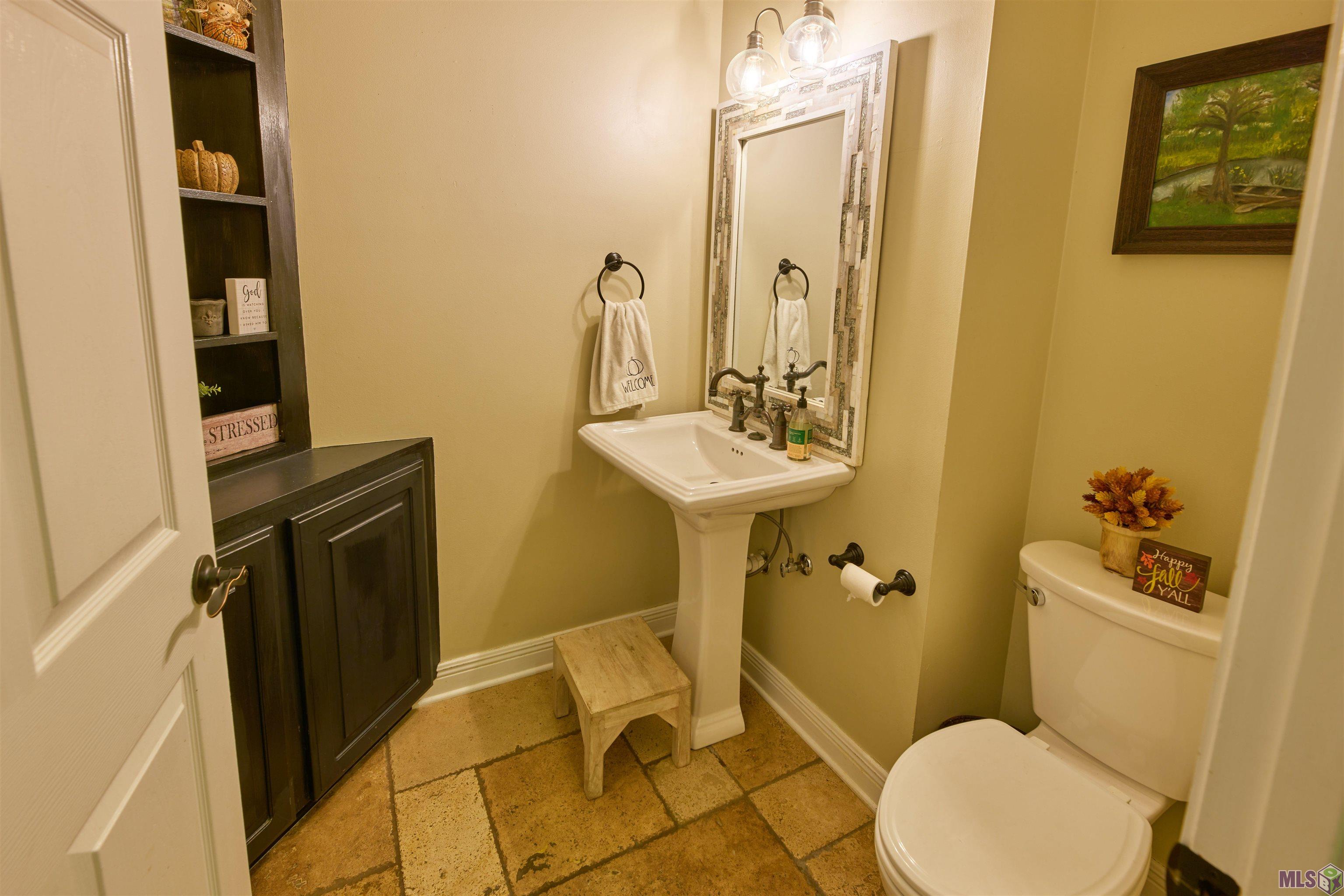 474 North Service Road Raceland, LA 70394 - Photo 12 of 26