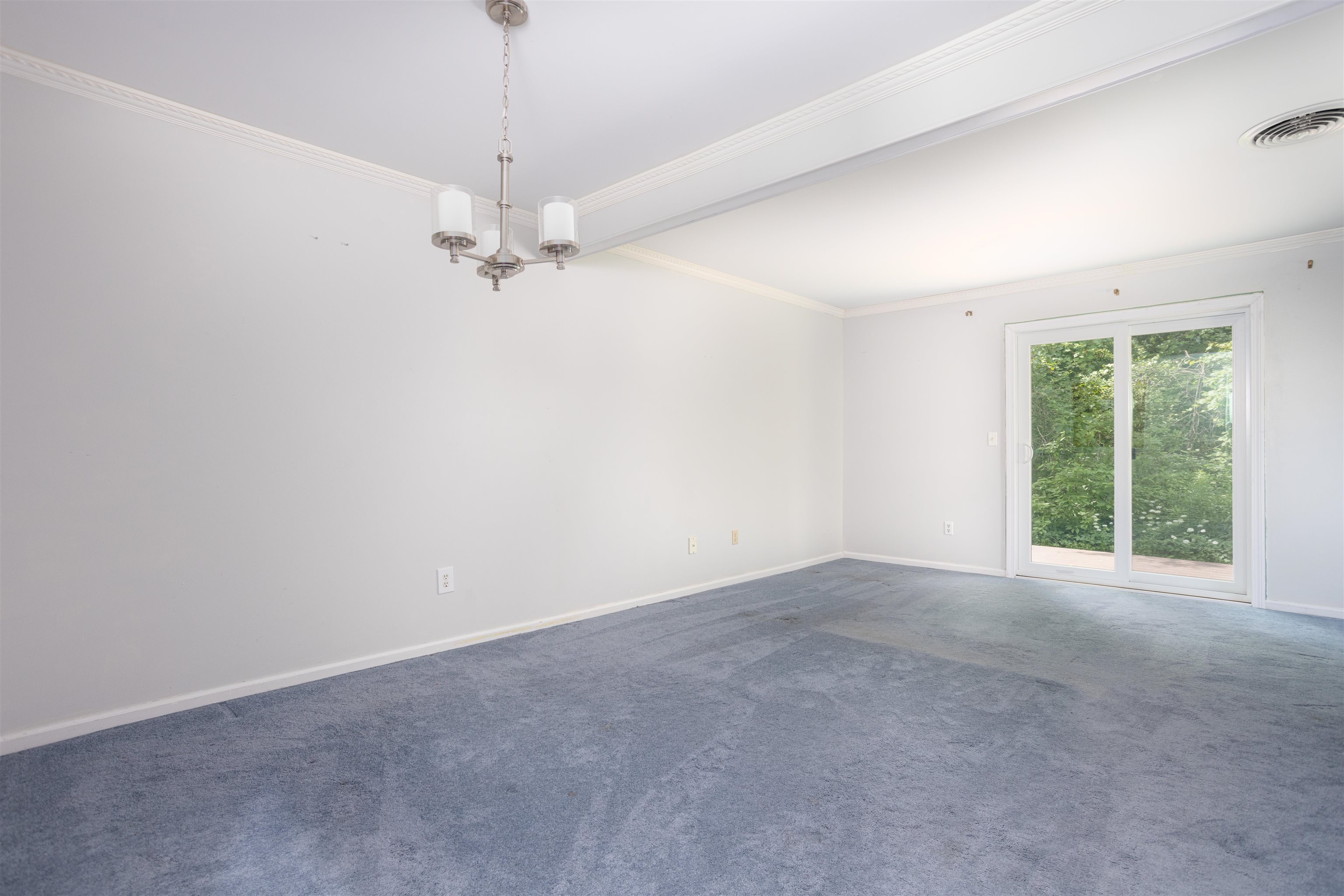 331 Cedar Lane Williston, VT 05495 - Photo 8 of 33