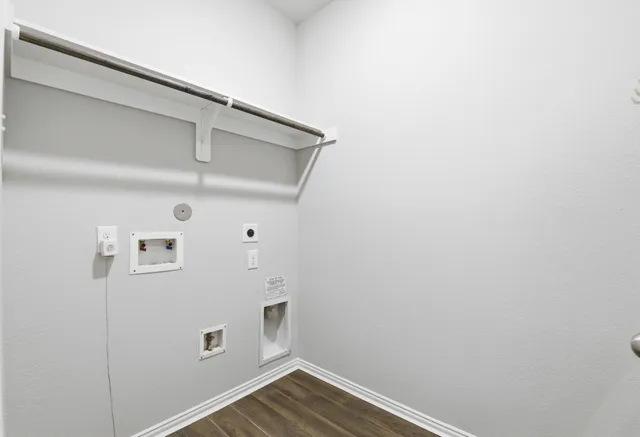 a view of utility room