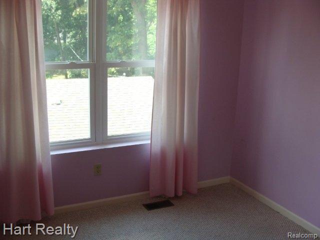 3866 Hunt Road Lapeer, MI 48446 - Photo 5 of 13 017.jpg