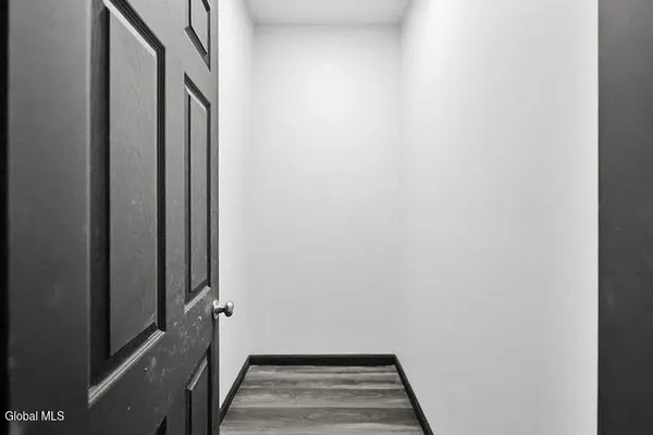 $1,595 | 1368 Central Avenue, Unit 3, Colonie, NY 12205