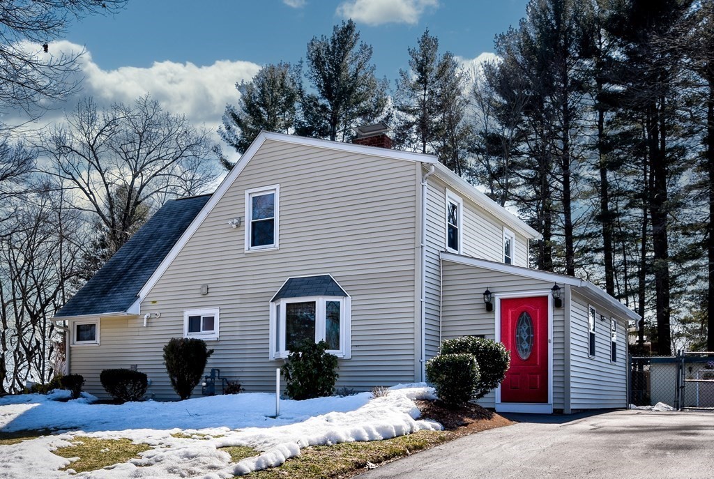 30 Pilgrim Road Natick, MA 01760 - Photo 1 of 22 Gallery Image 1