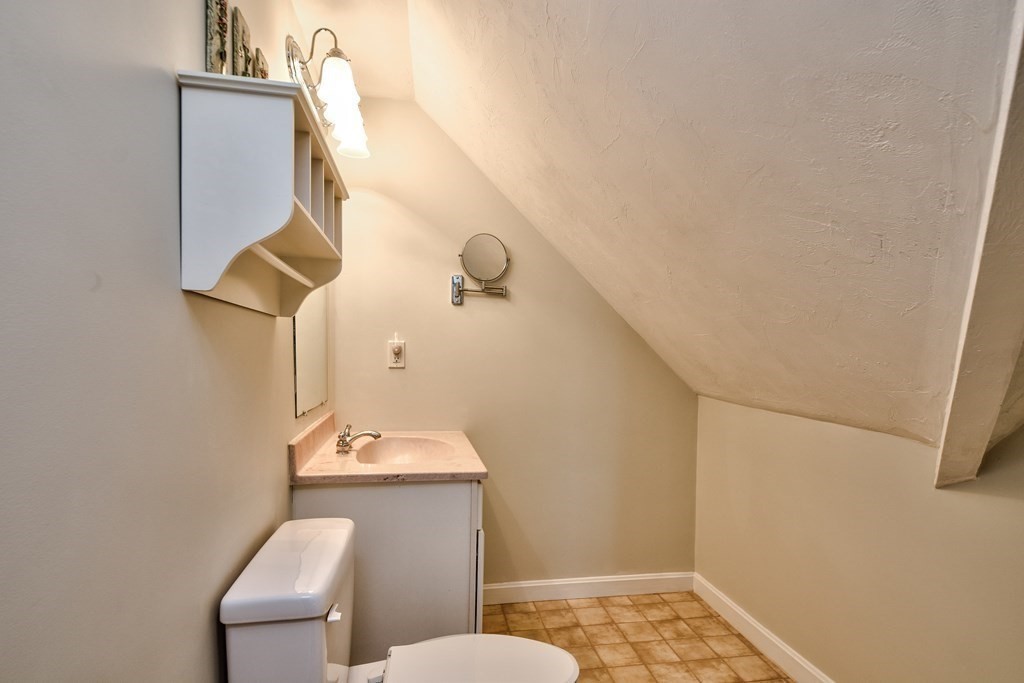 30 Pilgrim Road Natick, MA 01760 - Photo 19 of 22 Gallery Image 19