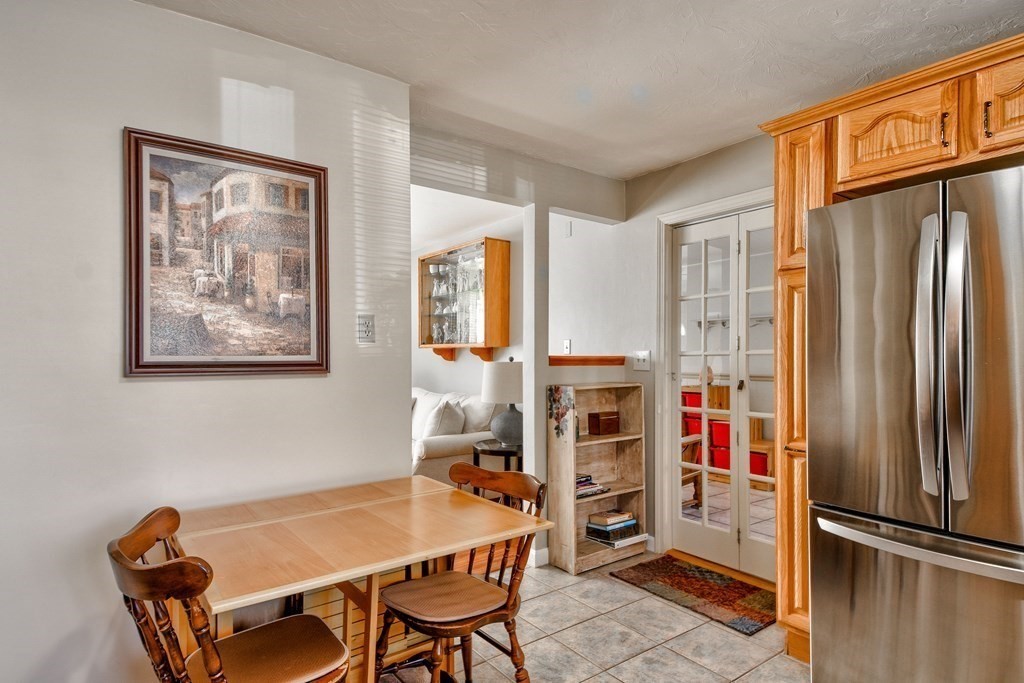 30 Pilgrim Road Natick, MA 01760 - Photo 4 of 22 Gallery Image 4