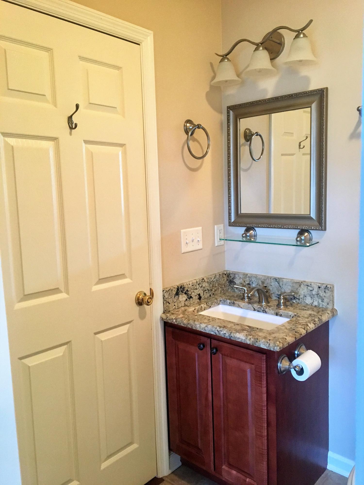 8294 Chula Creek Road Chattanooga, TN 37421 - Photo 3 of 10 Front Full Bath