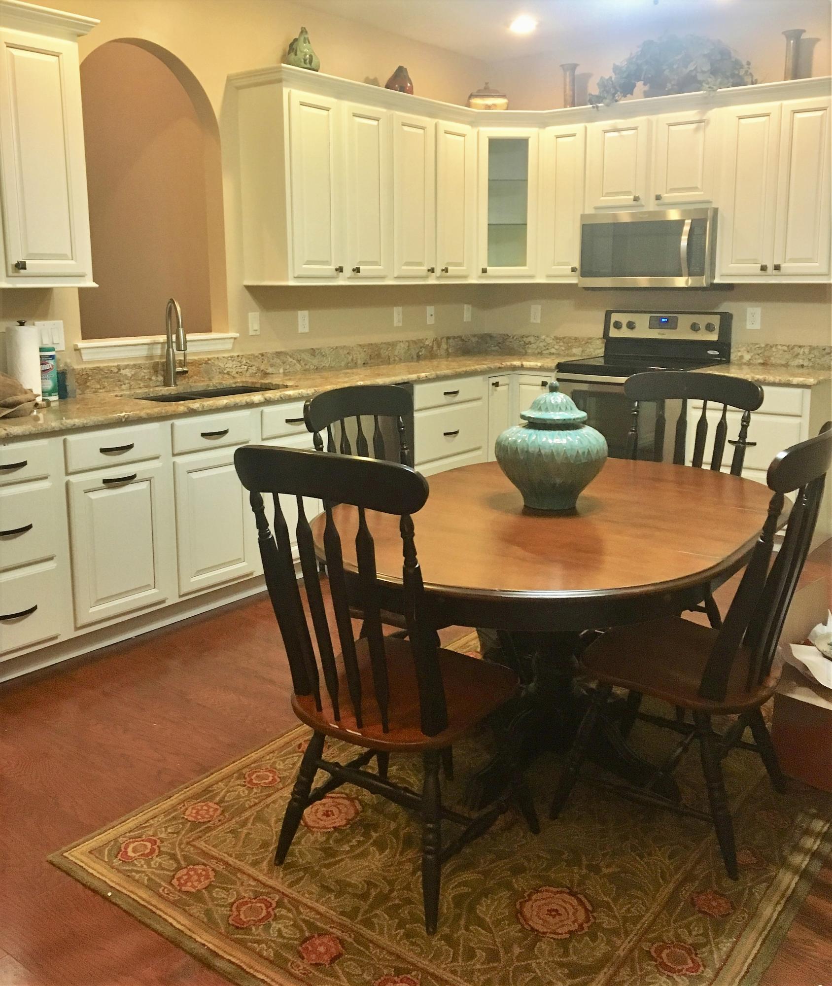 8294 Chula Creek Road Chattanooga, TN 37421 - Photo 4 of 10 Kitchen