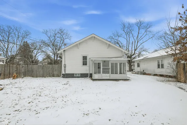 $184,900 | 216 Haverhill Drive, Anderson, IN 46013