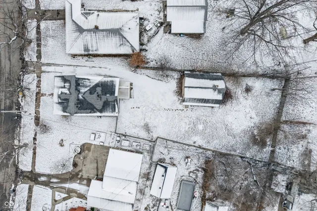 $184,900 | 216 Haverhill Drive, Anderson, IN 46013