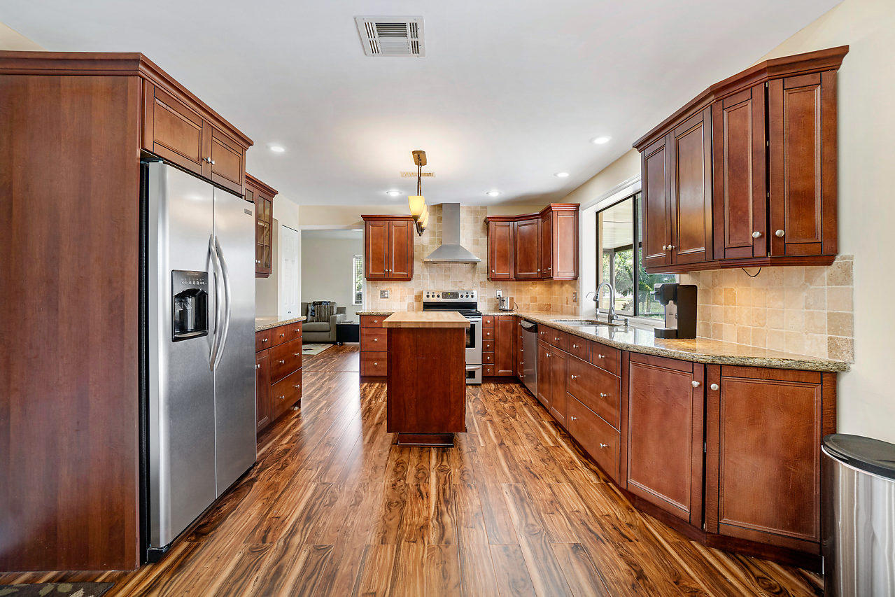 9831 Robins Nest Road Boca Raton, FL 33496 - Photo 12 of 39 Kitchen