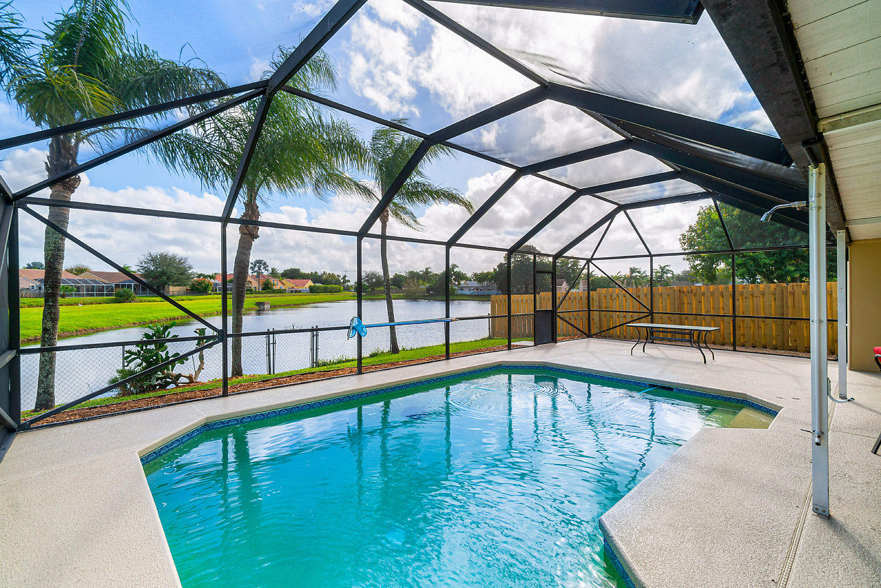 9831 Robins Nest Road Boca Raton, FL 33496 - Photo 10 of 39 Exterior back