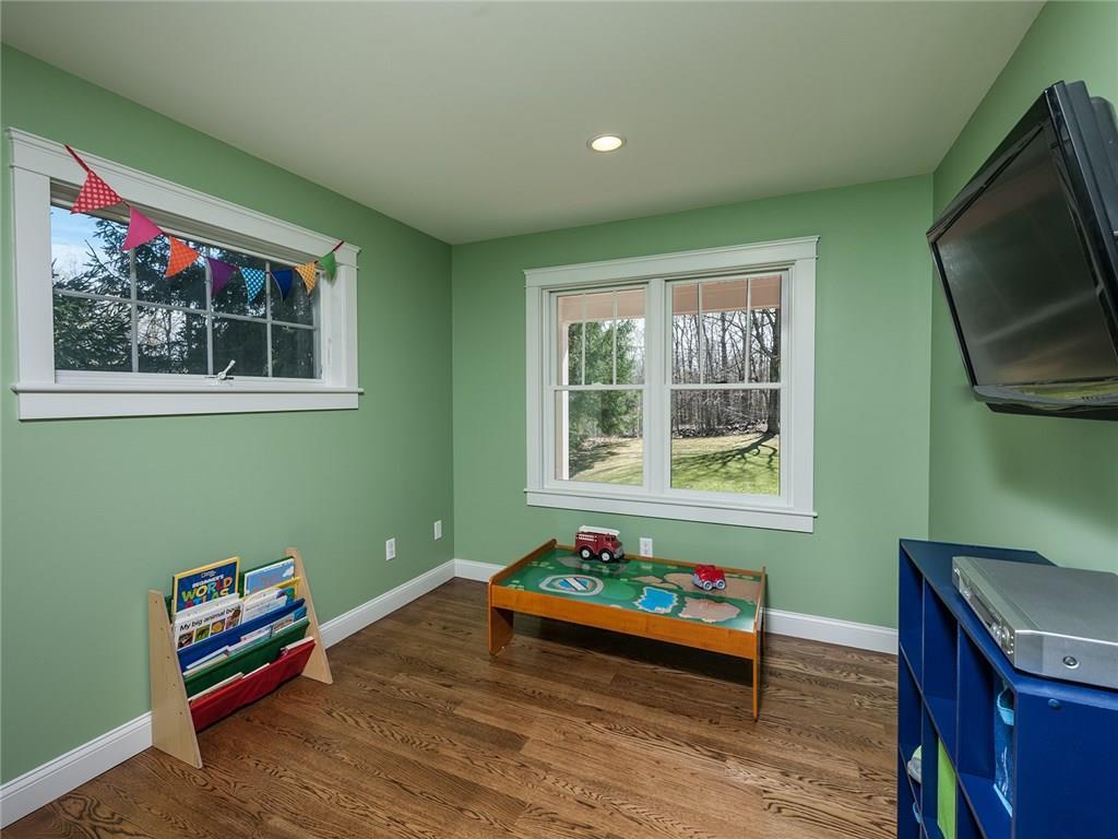 35 Newtown Road York, ME 03909 - Photo 15 of 29 Photo