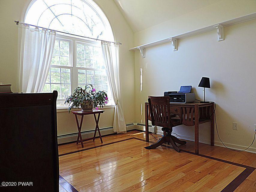 109 Foxtail Road Greeley, PA 18425 - Photo 12 of 17