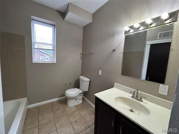 $295,000 | 3941 Minnesota Avenue, St. Louis, MO 63118