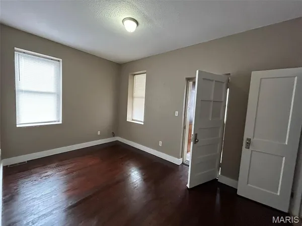 $295,000 | 3941 Minnesota Avenue, St. Louis, MO 63118