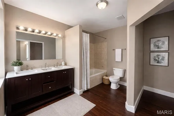 $295,000 | 3941 Minnesota Avenue, St. Louis, MO 63118