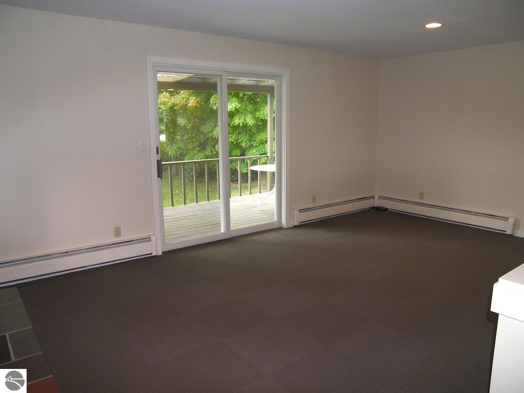 2593 Nelson Road Traverse City, MI 49686 - Photo 5 of 90 1791273-4.JPG