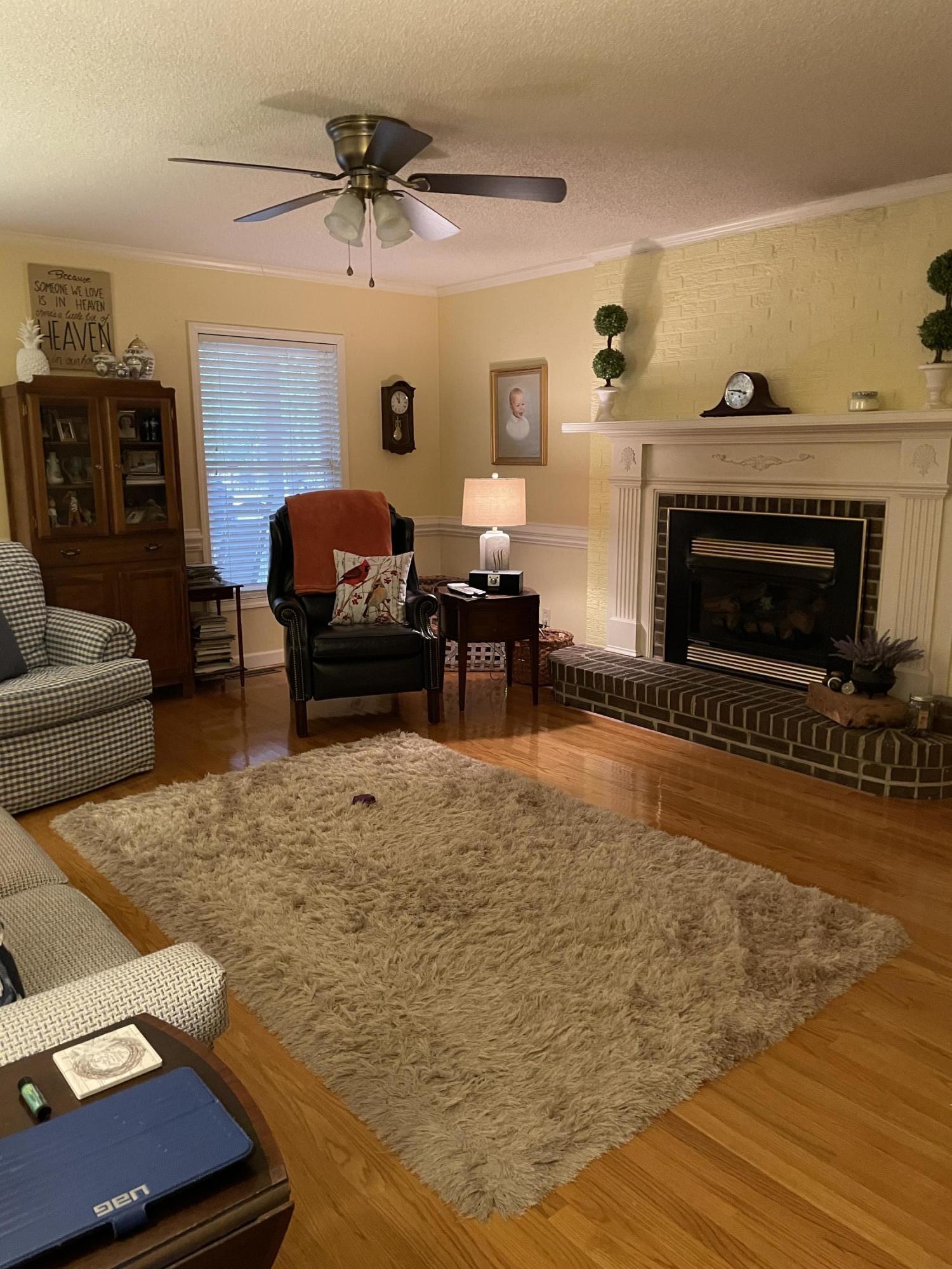 1432 Indiantown Road Kingstree, SC 29556 - Photo 3 of 22 Living Room