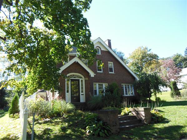 87 Monastery Avenue West Springfield, MA 01089 - Photo 1 of 29 Gallery Image 1
