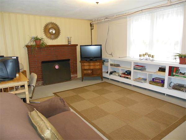 87 Monastery Avenue West Springfield, MA 01089 - Photo 23 of 29 Gallery Image 23