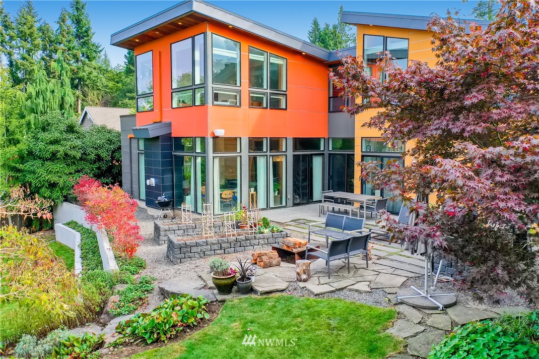 3023 Hunts Point Circle Hunts Point, WA 98004 - Photo 32 of 35 Gallery Image 32
