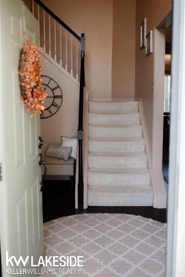 1658 Snowy Owl Court Rochester, MI 48307 - Photo 7 of 45 50022484-6.JPG