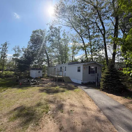 $144,900 | 25 Riverview Drive, Rochester, NH 03867