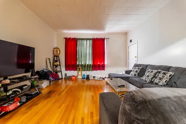 $720,000 | 3651 South Wood Street, Chicago, IL 60609