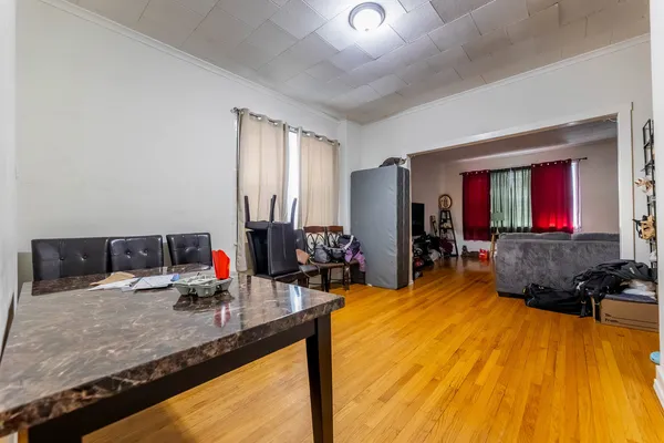 $720,000 | 3651 South Wood Street, Chicago, IL 60609
