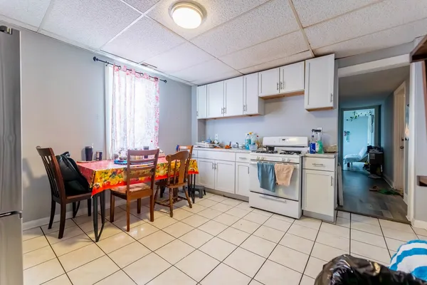 $720,000 | 3651 South Wood Street, Chicago, IL 60609