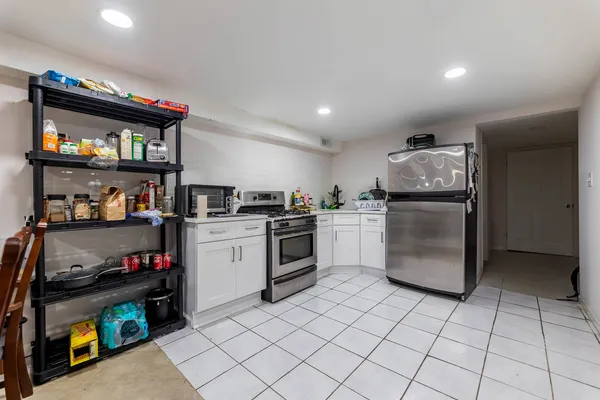 $720,000 | 3651 South Wood Street, Chicago, IL 60609