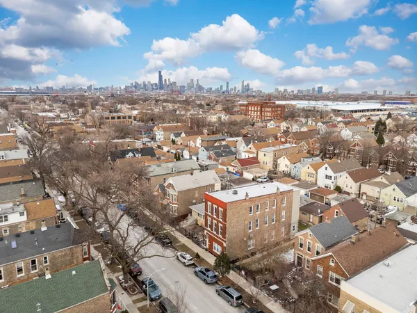 $720,000 | 3651 South Wood Street, Chicago, IL 60609