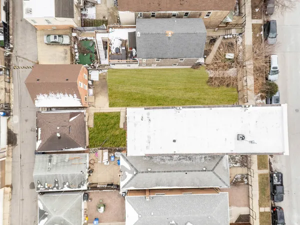 $720,000 | 3651 South Wood Street, Chicago, IL 60609
