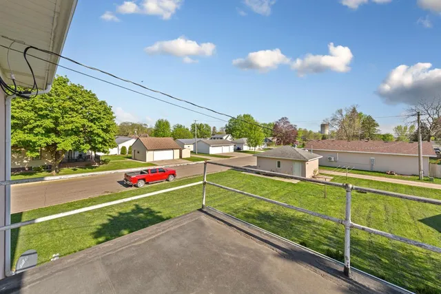 $205,000 | 205 2nd Street Southwest, Blooming Prairie, MN 55917