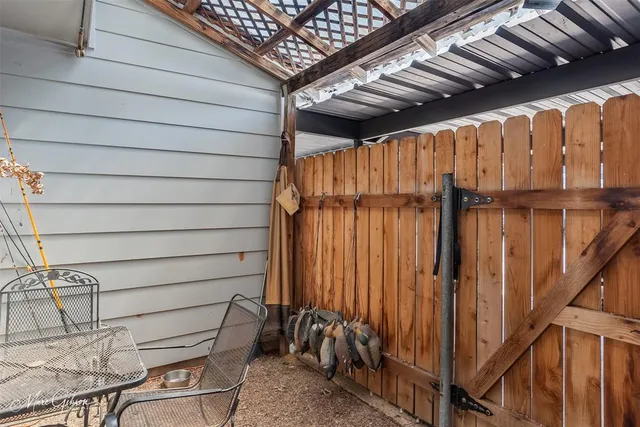 a house view with a outdoor space