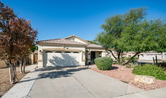 $2,700 | 25084 North 68th Avenue, Peoria, AZ 85383
