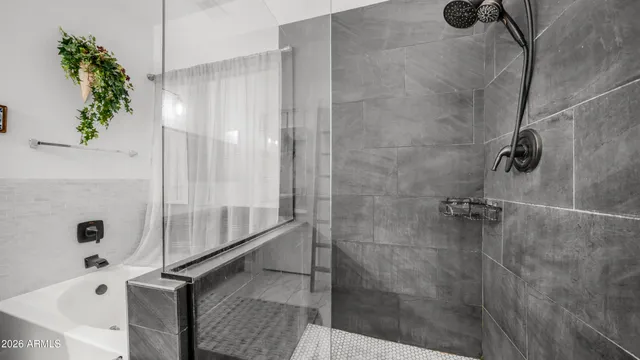 $2,700 | 25084 North 68th Avenue, Peoria, AZ 85383