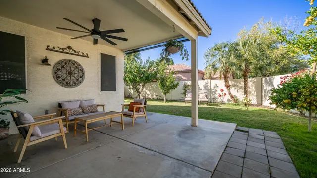 $2,700 | 25084 North 68th Avenue, Peoria, AZ 85383