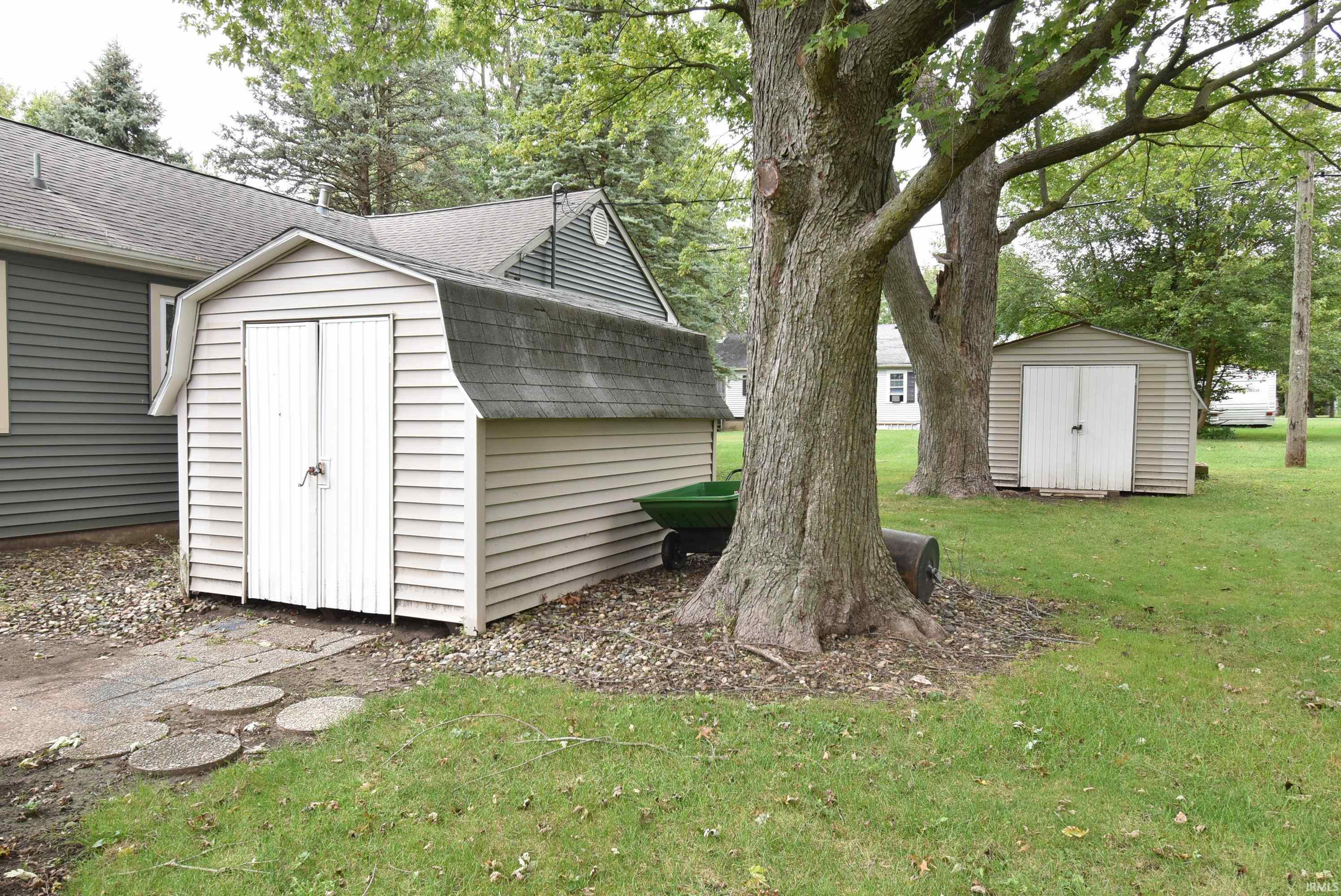 703 South Park Place Fowler, IN 47944 - Photo 6 of 34