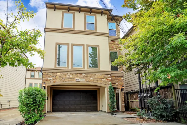 $3,800 | 1518 Birdsall Street, Unit A, Houston, TX 77007