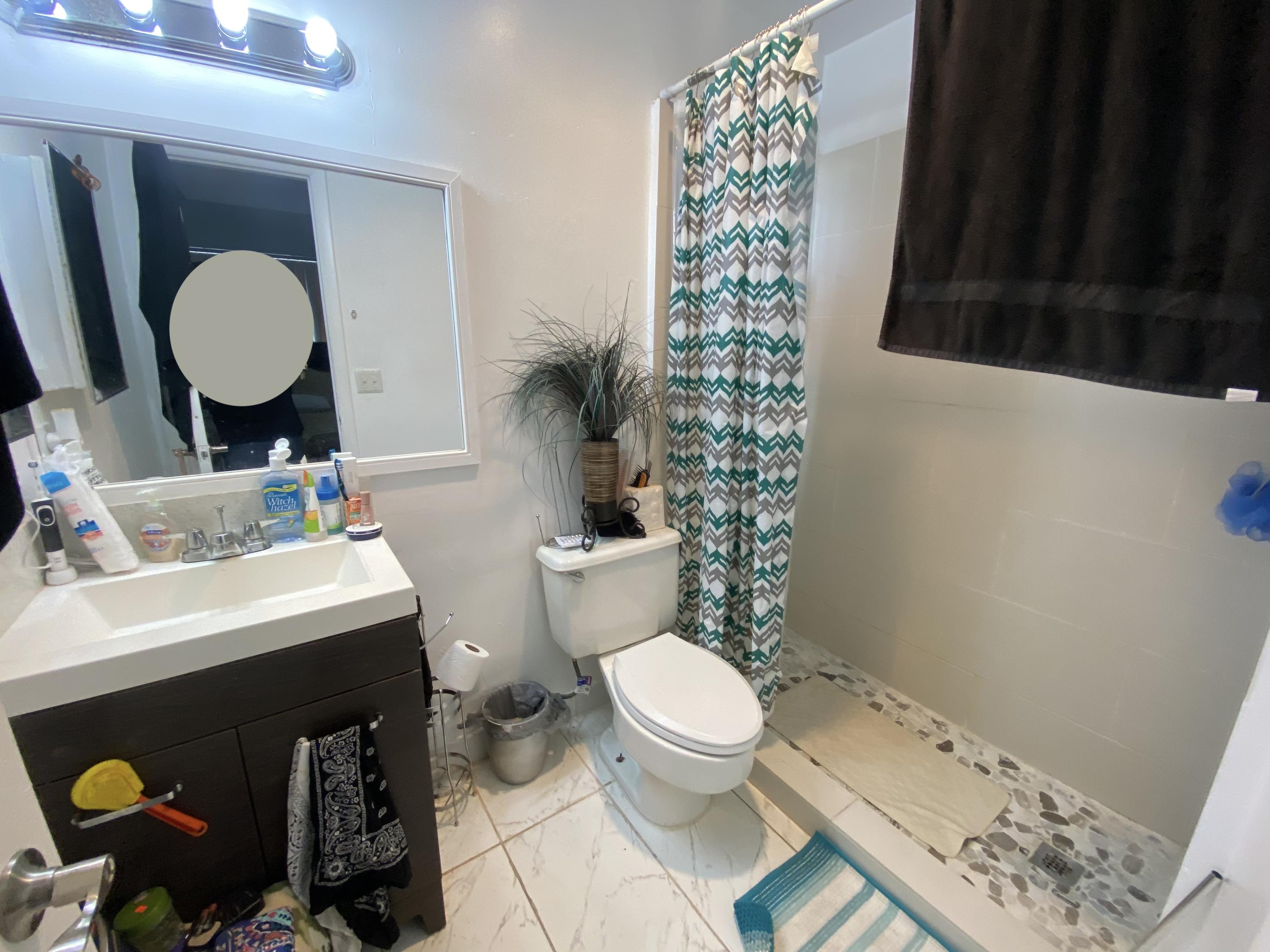 19080 Northeast 3rd Court, Unit 311 North Miami Beach, FL 33179 - Photo 11 of 18 311 bath