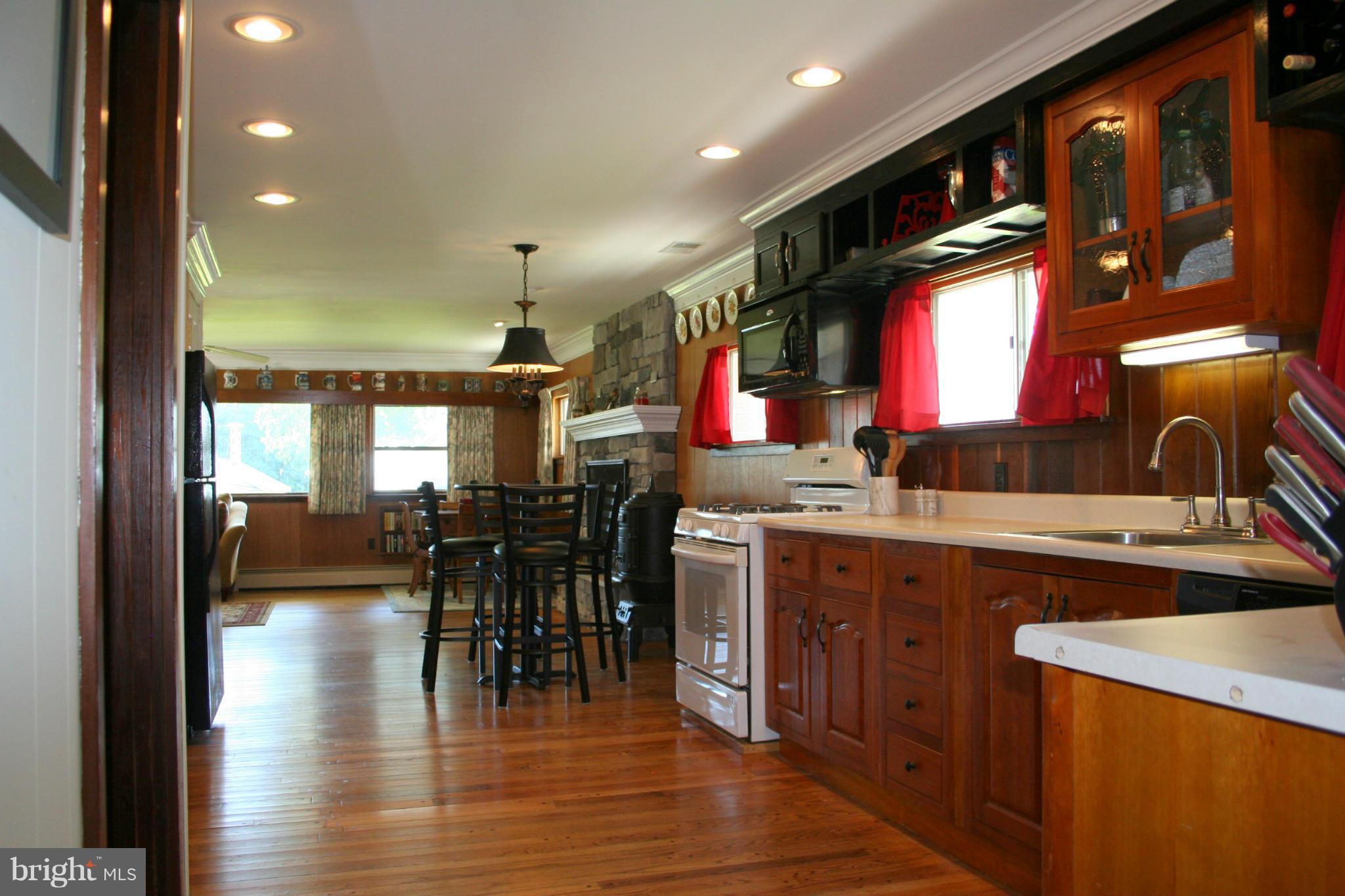 2514 Barrison Point Road Essex, MD 21221 - Photo 8 of 22 a kitchen with lots of counter top space