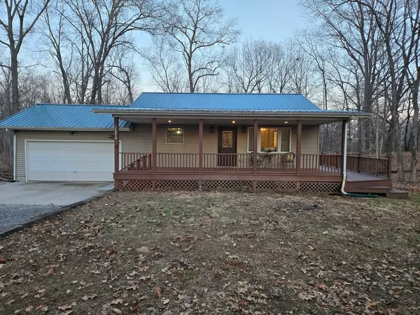 $239,000 | 15610 Lakeview Lane, Mount Vernon, IL 62864