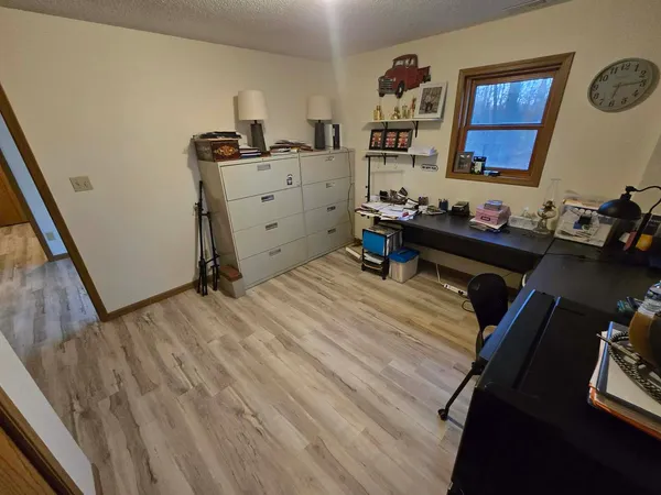 $239,000 | 15610 Lakeview Lane, Mount Vernon, IL 62864