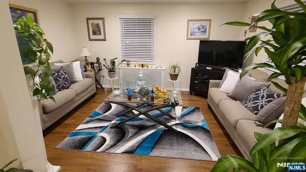 $2,700 | 23 1st Street, Unit 1, North Arlington, NJ 07031