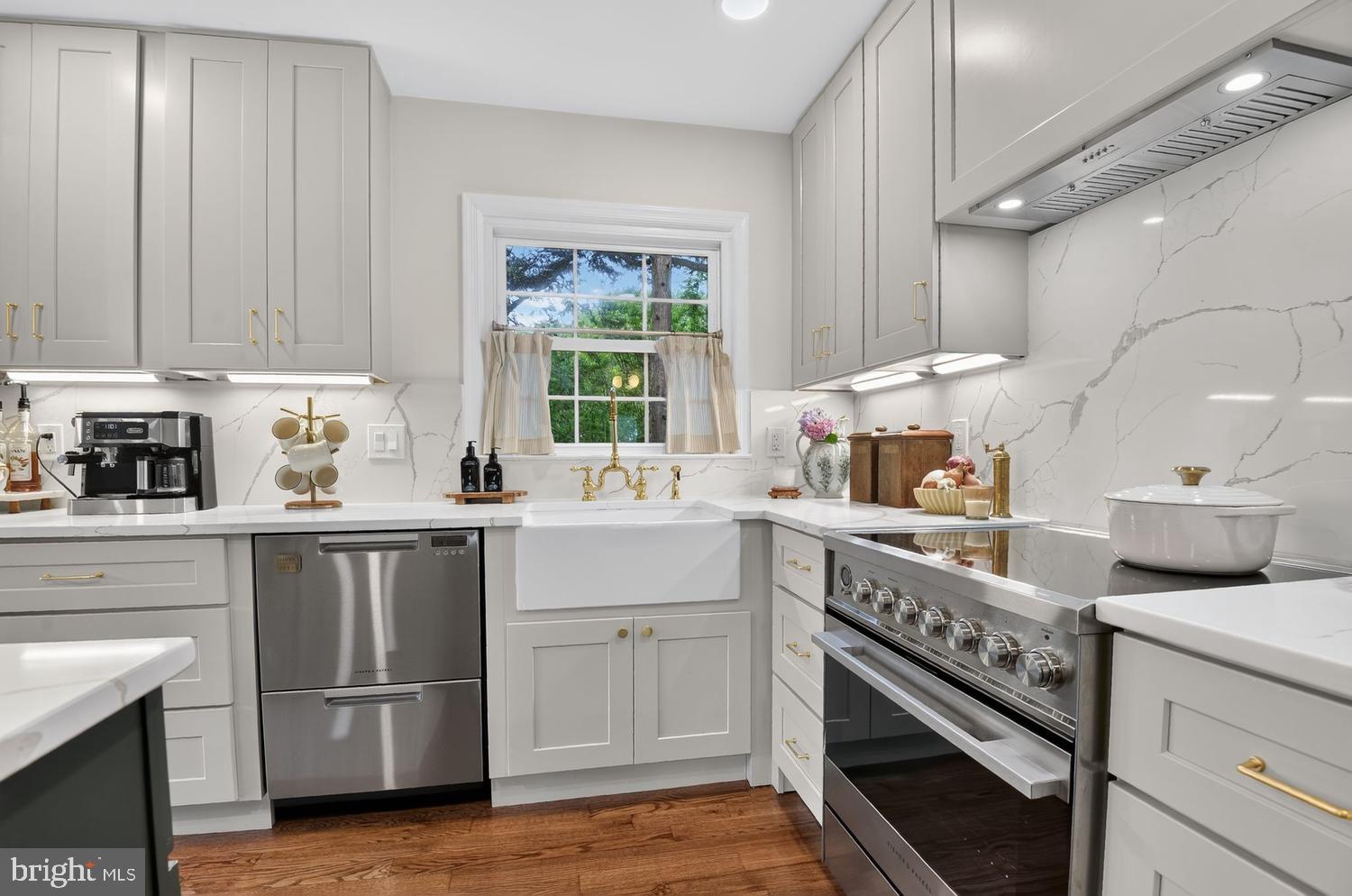 4020 Roberts Road Fairfax, VA 22032 - Photo 9 of 29 Gallery Image 9