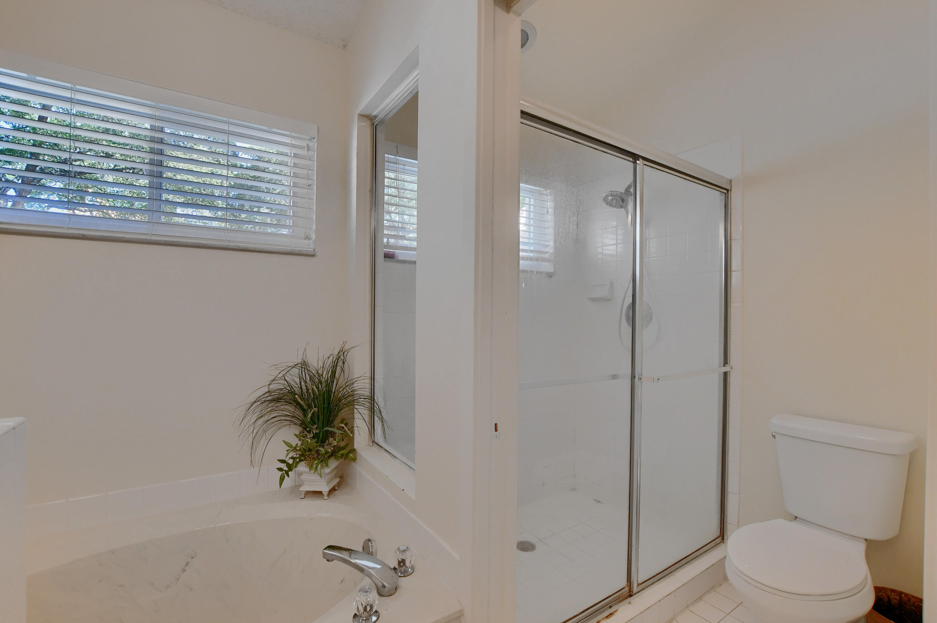 5241 Majorca Club Drive Boca Raton, FL 33486 - Photo 24 of 44 PRIMARY BATH