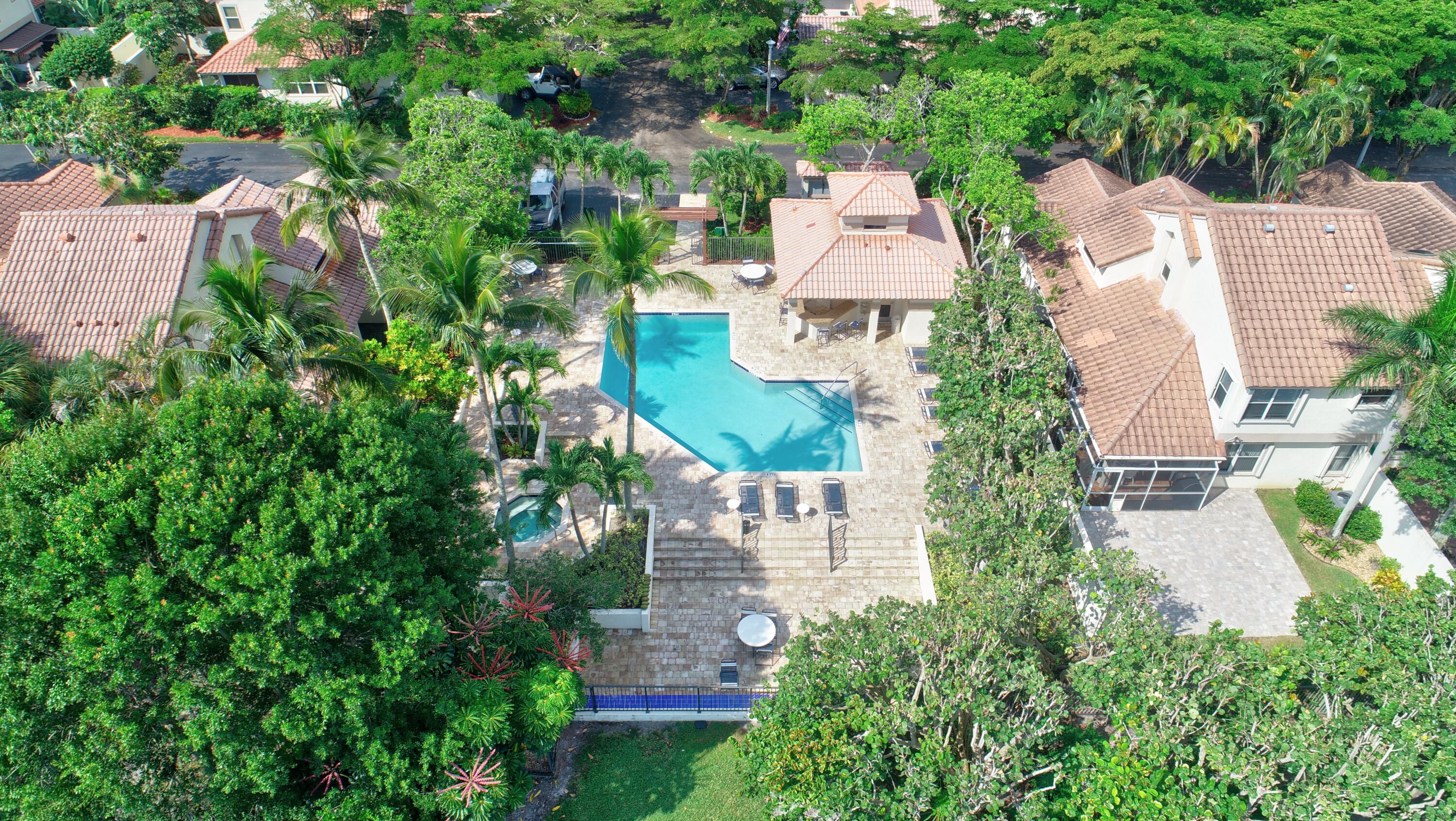 5241 Majorca Club Drive Boca Raton, FL 33486 - Photo 37 of 44 COMMUNITY POOL